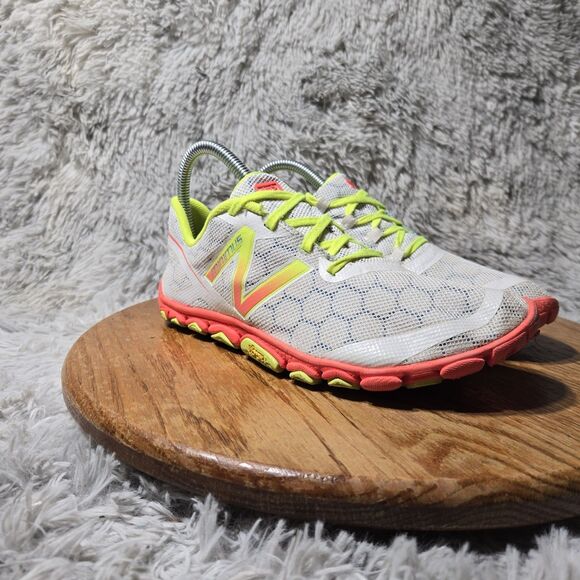 New Balance Minimus 10 V2 Womens Size 7.5 Running Outdoor Shoes Sneakers WR10WC2 - Picture 1 of 9